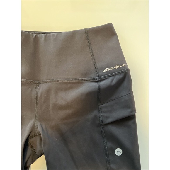 Eddie Bauer Petite Small Guide Trex Collection Compression Shorts Black NWT - Picture 2 of 11
